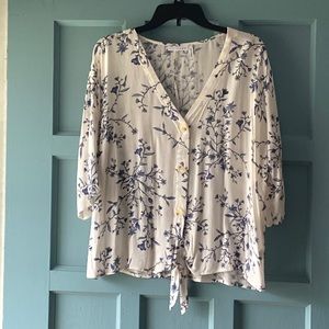 Floral blouse with tie detail